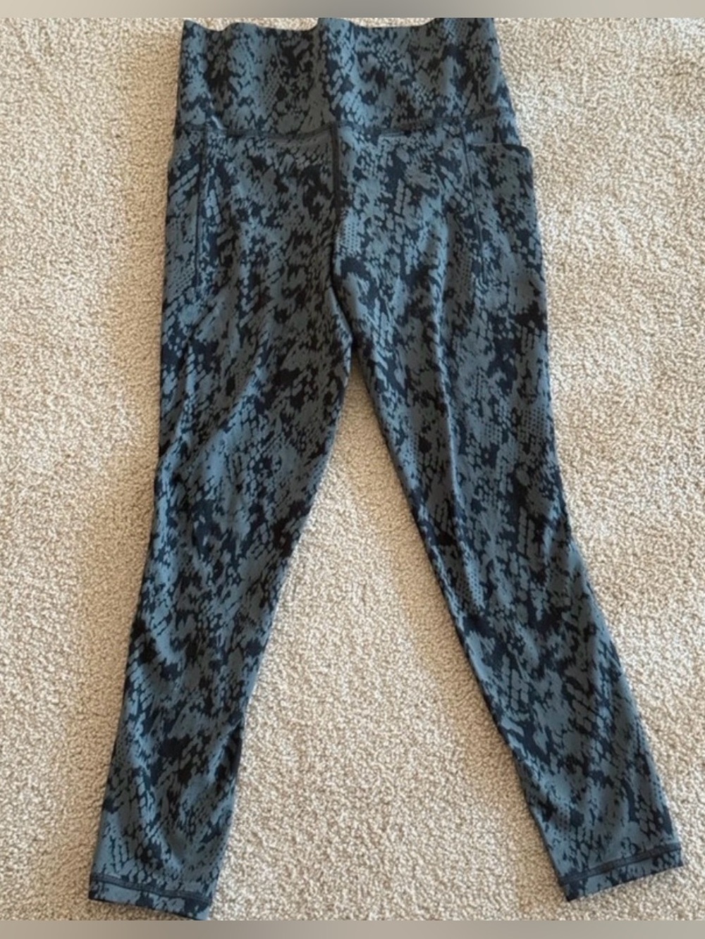 Athleta Salutation Stash Pocket II Printed 7/8 Tights Women’s XS
